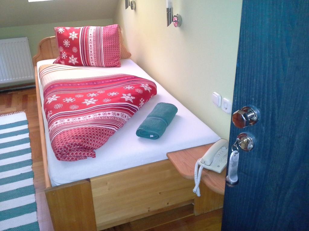 Korona Szallo Hotel Nagykanizsa Luaran gambar
