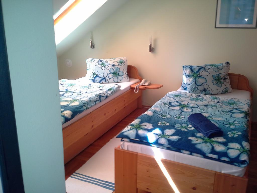 Korona Szallo Hotel Nagykanizsa Luaran gambar