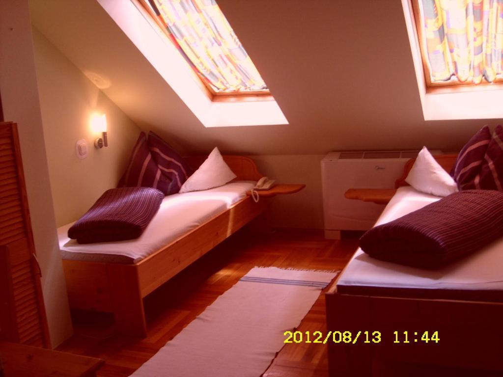 Korona Szallo Hotel Nagykanizsa Bilik gambar
