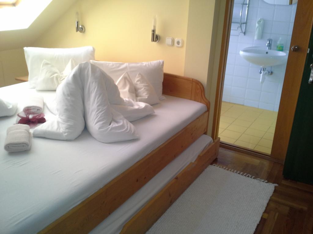 Korona Szallo Hotel Nagykanizsa Luaran gambar